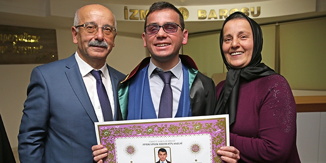 Engelli olmas� avukat olmas�na engel olmad�