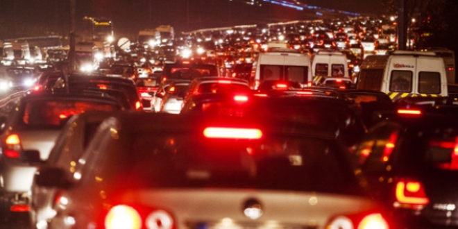 İstanbul'da trafik kilitlendi