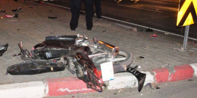 Minibüsün çaptığı motosiklet sürücüsü öldü