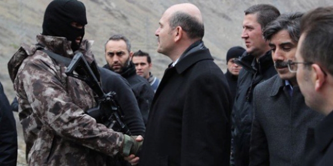 ��i�leri Bakan� Soylu Hakkari'de