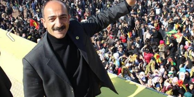 Erzurum Karayazı eski belediye başkanı ve yardımcısı tutuklandı