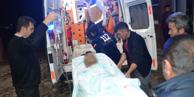 Kahramanmaraş'ta tiner dökülen soba parladı: 2 yaralı