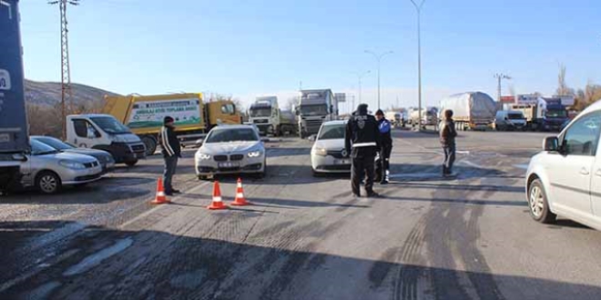 Konya'da zincirleme trafik kazası: 5 yaralı