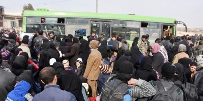 Halep'ten ilk tahliye yapıldı