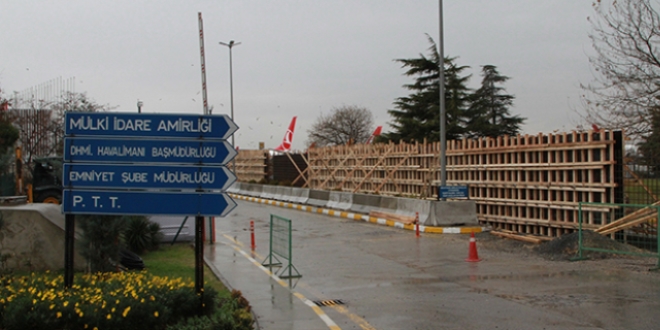 Atatürk Havalimanı Devlet Konukevi'ne koruyucu duvar örülüyor