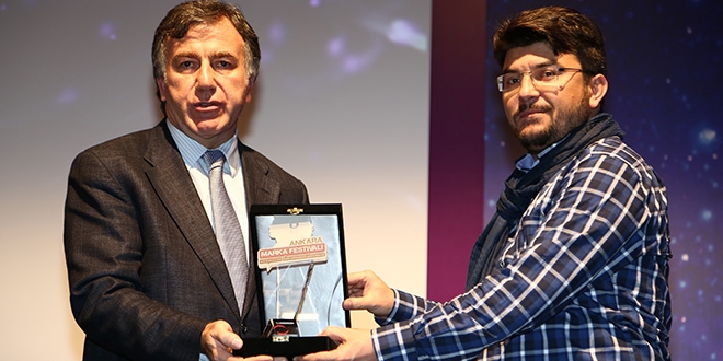 Memurlar.net'e en değerli marka ödülü