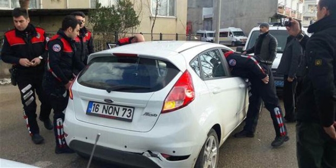 Bursa'da polise silahl saldr: 1 yaral