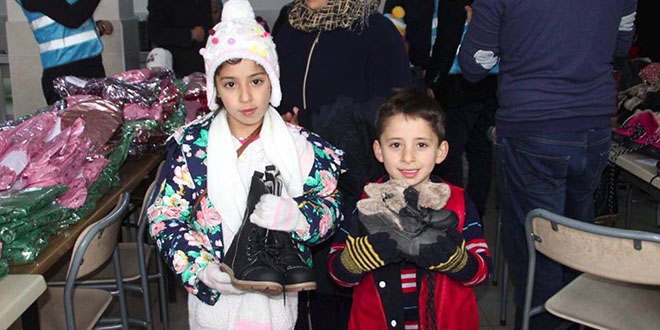 İmam Hatip Derneğinden yetim çocuklara yardım