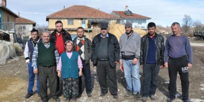 Bu köyde herkes icralık