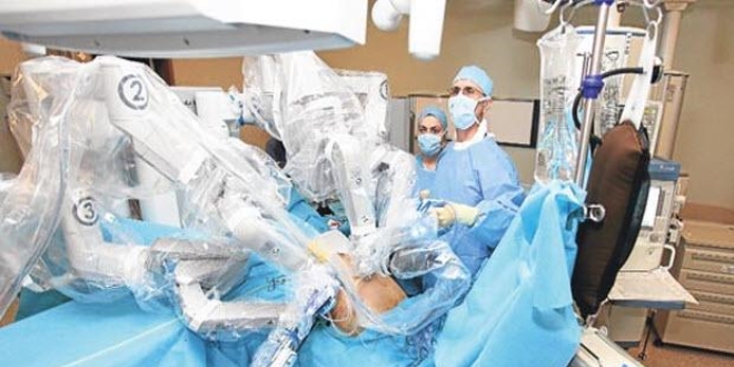 Hastalar robotik cerrahiyle salna kavutu