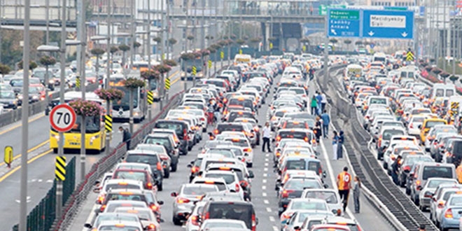 �stanbul'da yar�n bu yollar trafi�e kapat�lacak