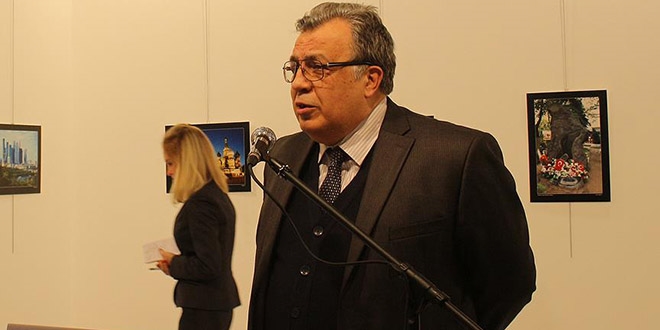 Saldırıya uğrayan Rus büyükelçi hayatını kaybetti