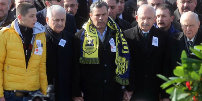El ele tutuşturan şehit babası konuştu