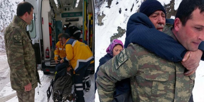 Uzman Çavuş, kalp hastası vatandaşı sırtında taşıdı