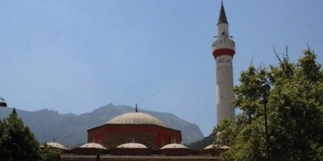 Müftüye 'selaları susturun' telefonu!