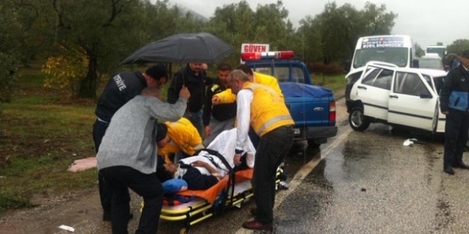Kazada yaralanan hamile kad�n bebe�ini kaybetti