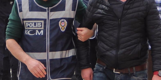 Bakanlığı yasakladığı hapı satan 2 kişi tutuklandı