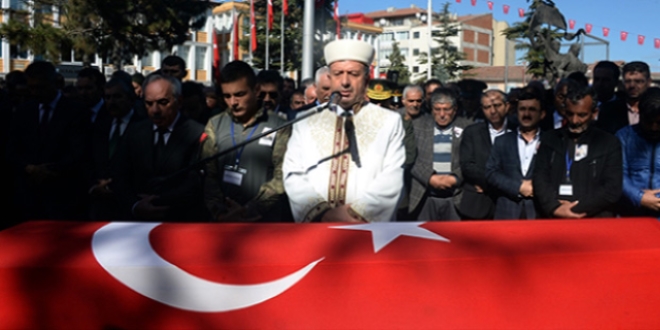 Şehit Uzman Onbaşı son yolcuğuna uğurlandı