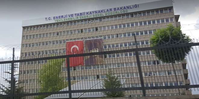 Bakan Albayrak'tan 'elektrik kesintisi' açıklaması
