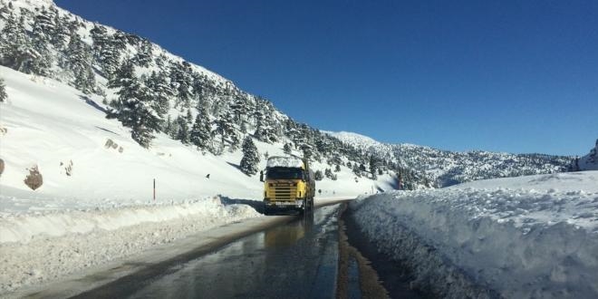 Akseki-Seydi�ehir karayolu yeniden ula��ma a��ld�