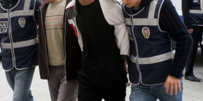 Emekli öğretmen ve annesini darbeden hırsızlar tutuklandı