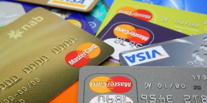 Aidatsız kredi kartı çıkarmayan bankalara para cezası