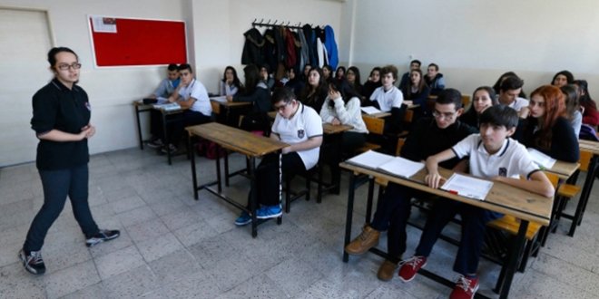 G�rme engelli arkada�lar�na 'ses' oldular