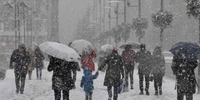 stanbul ve Ankara'ya yeniden kar geliyor