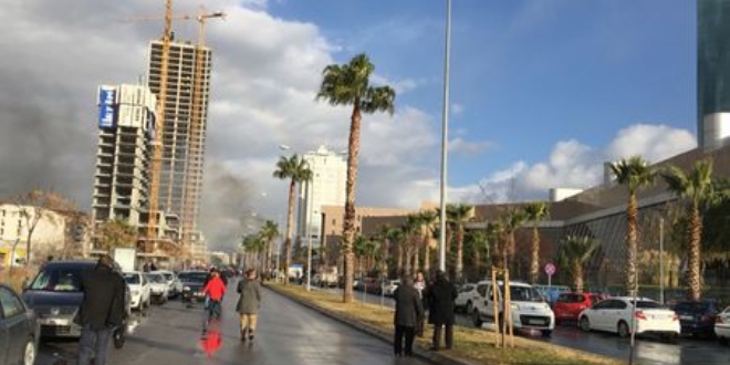 İzmir Adliyesi yakınında patlama: 2 şehit
