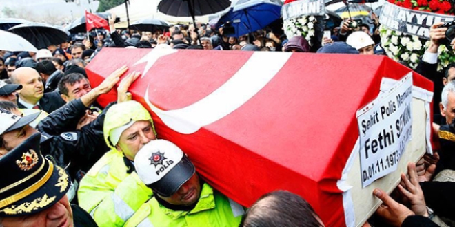 İzmir şehitlerinin adı okullarda yaşatılacak