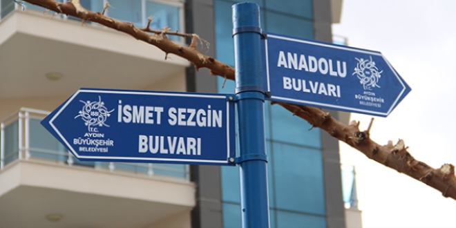 Eski TBMM Başkanı Sezgin'in adı bulvara verildi