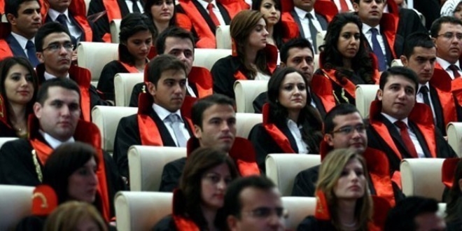 Hakim ve savcı adayı alımında 70 şartı kaldırıldı