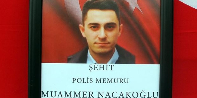 Bakan Bozdağ'dan şehit ailesine taziye ziyareti