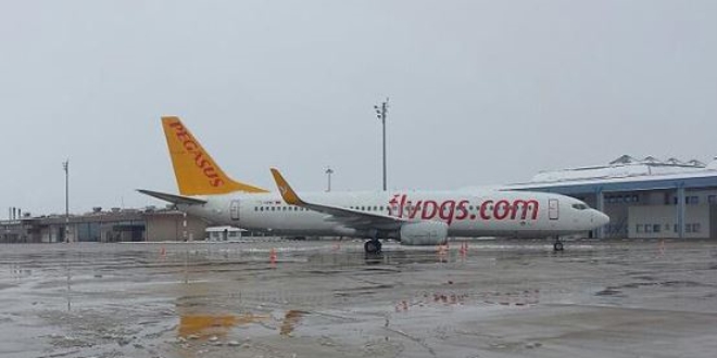 Bursa'da yolcu u�a�� zorunlu ini� yapt�