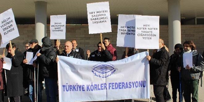 'Acilen beyaz baston yasası çıkartılmalı'