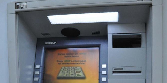 Polisin dikkati ATM'deki dzenei ortaya kard