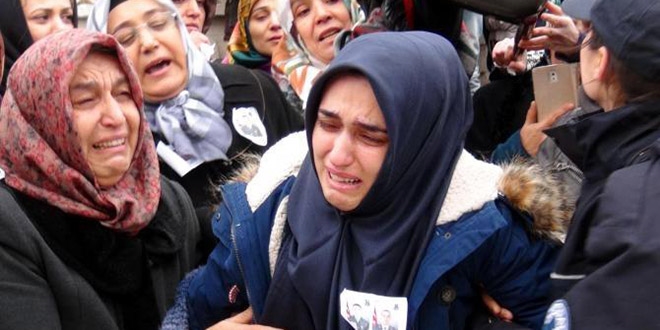 Şehit eşi: Çocuklarımıza şehit olduğunu söyleyemedim