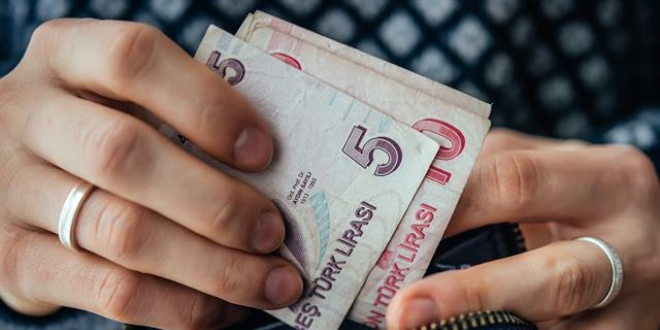 Milyonlarca memur ayın 15'inde zamlı maaşlarını alacak