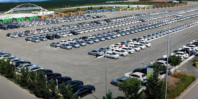 Geçen yıl satılan her 4 otomobilden 3'ü ithal
