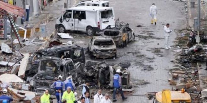 Halk ter�r�n arkas�nda ABD'nin oldu�unu d���n�yor