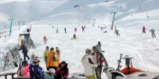 Paland�ken'e yabanc� turistlerden yo�un ilgi