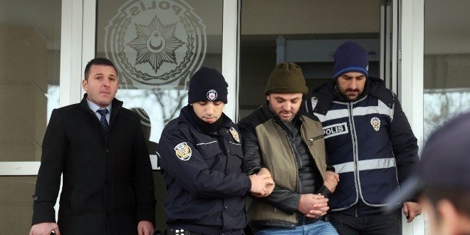 Belediye Başkanı'nı tehdit eden 3 kişi adliyeye sevk edildi