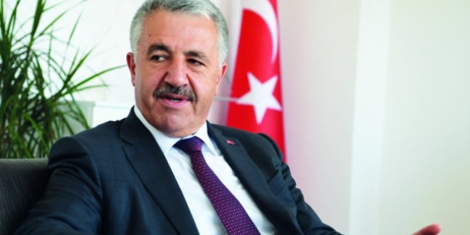 'Gazeteciler demokrasimizin vazge�ilmez unsurlar�d�r'