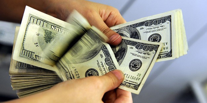 Dolar, TCMB adımları ile 3,74'ün altına geriledi