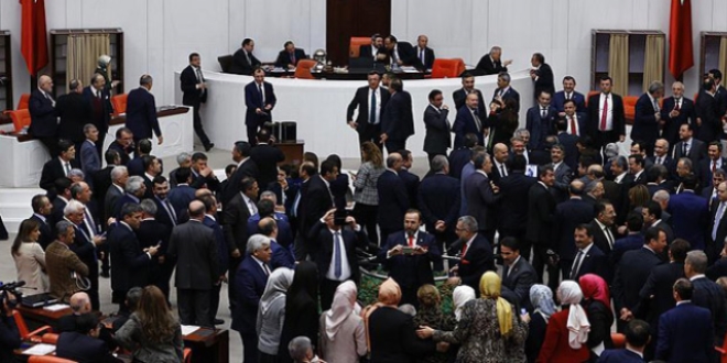 Birinci maddenin gizli oylamasına geçildi