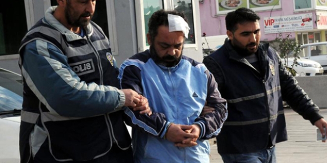 Banka soyguncusunu z�mbayla yakalad�