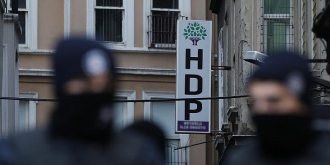 HDP'li yöneticilerin de bulunduğu 14 kişi gözaltına alındı
