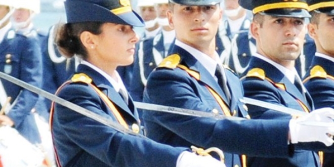 Kadın asker tartışması: 30 bin imza toplandı
