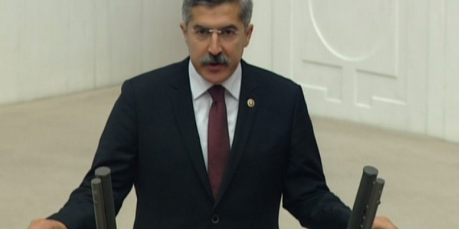 'Merkez sağdaki tüm liderler Türkiye'de başkanlık sistemini savunuyor'