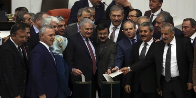 Anayasa değişikliğinde 16. madde kabul edildi